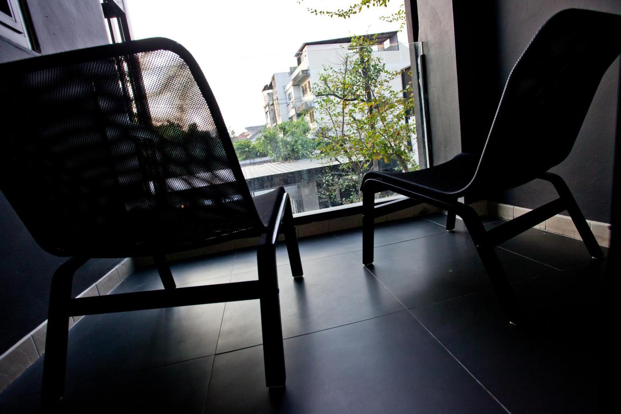 Bed Phrasingh-Adults Only Hotell Chiang Mai Rum bild