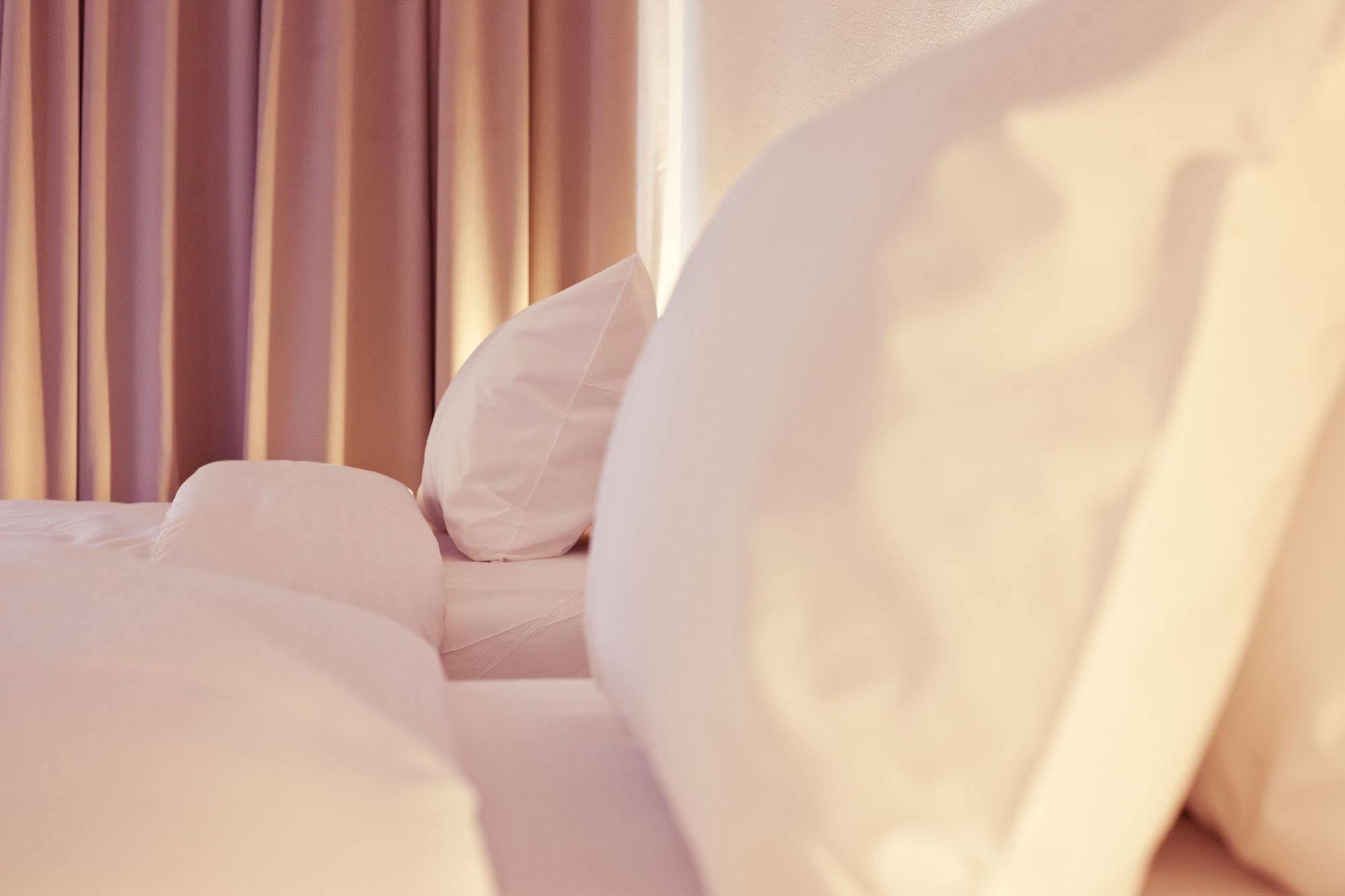 Bed Phrasingh-Adults Only Hotell Chiang Mai Exteriör bild