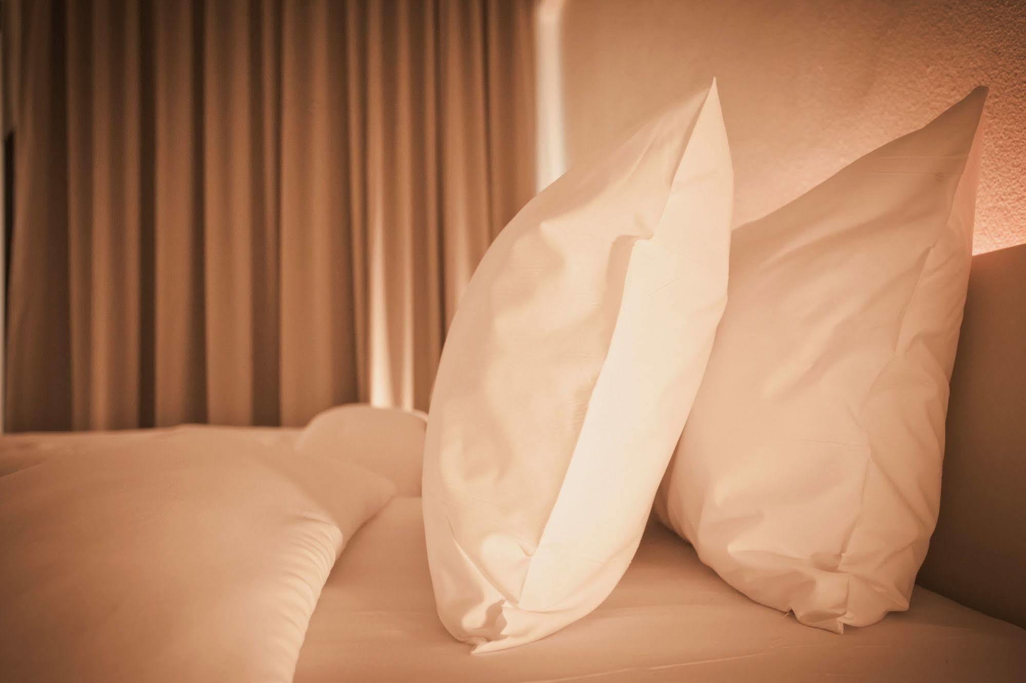 Bed Phrasingh-Adults Only Hotell Chiang Mai Exteriör bild