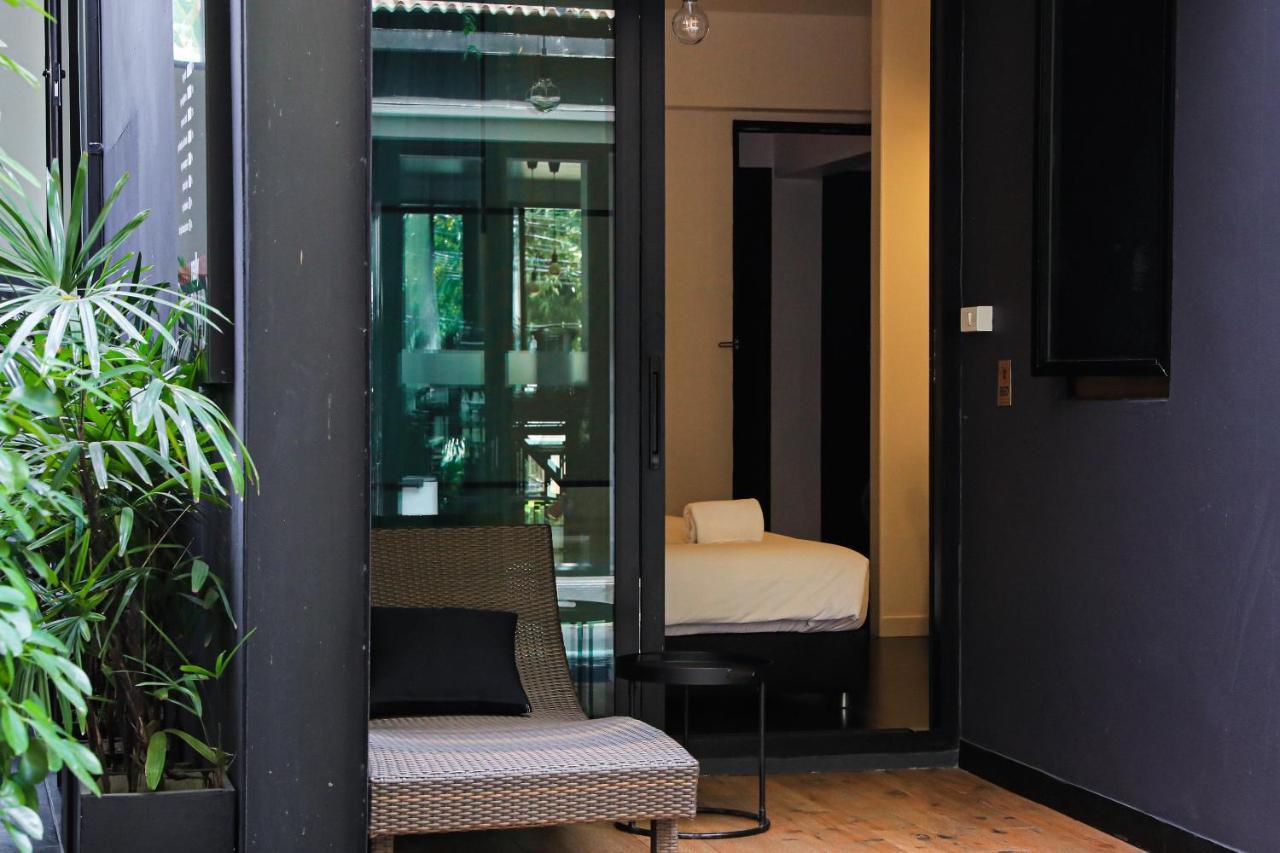 Bed Phrasingh-Adults Only Hotell Chiang Mai Exteriör bild